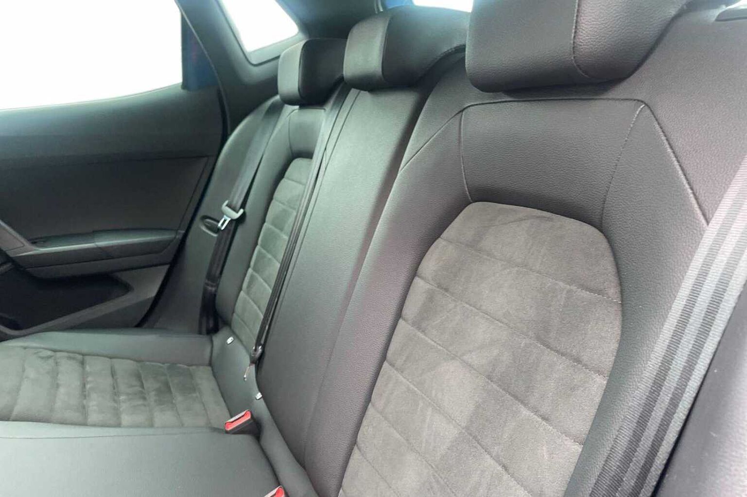 SEAT Ibiza 1.0 TSI 110 FR Sport 5dr*UPGRADED ALLOY WHEELS8