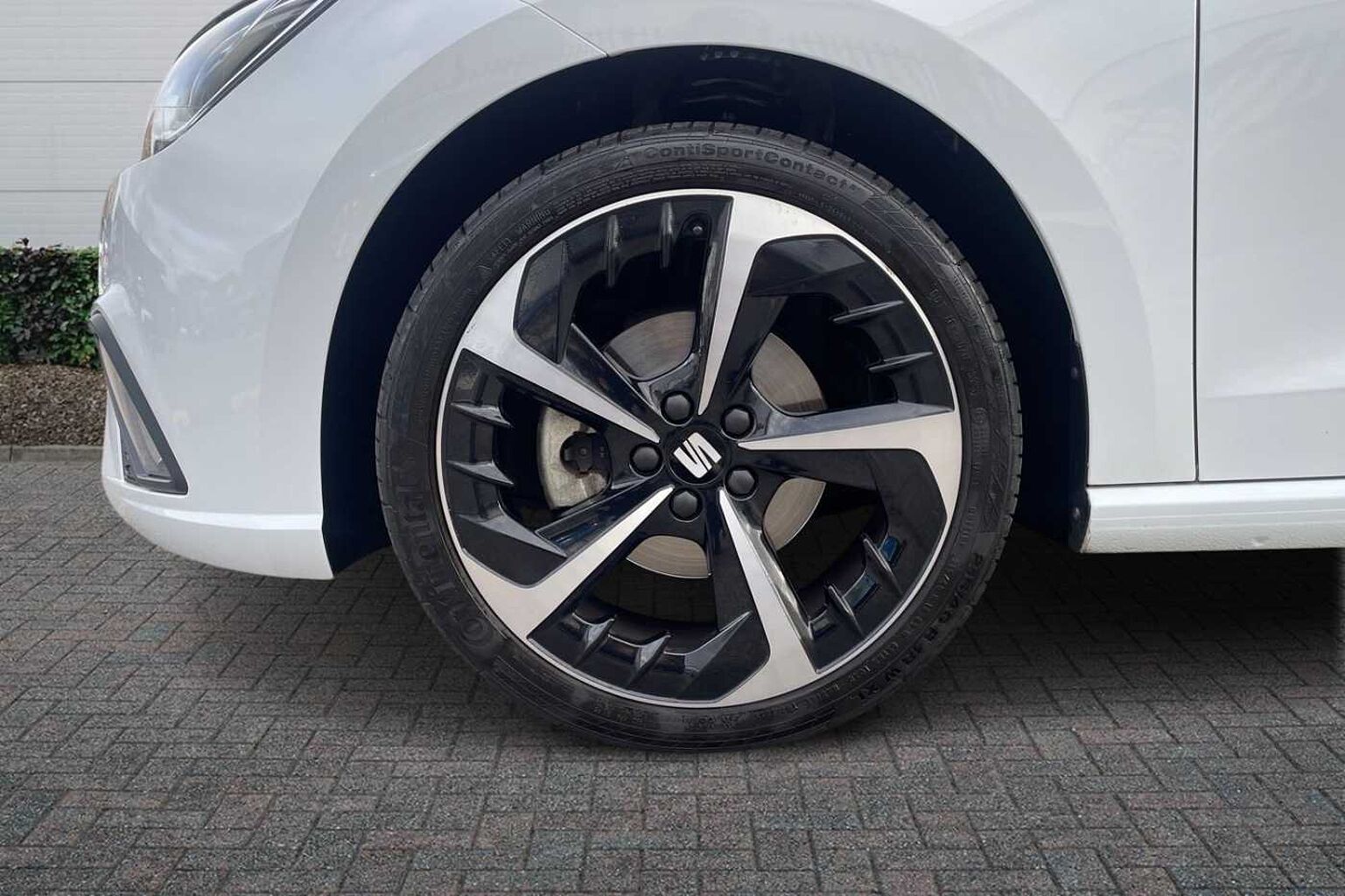 SEAT Ibiza 1.0 TSI 110 FR Sport 5dr DSG*Performance alloys*