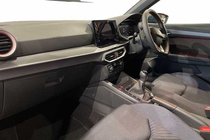 SEAT Arona 1.0 TSI 115 FR Black Edition 5dr*Heated seats, DELIVERY MILES*