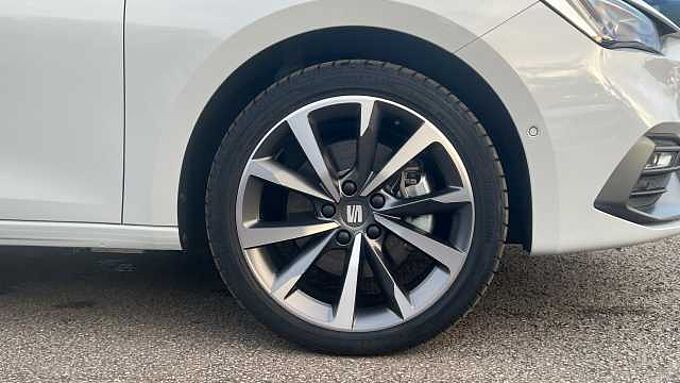 SEAT Leon 1.4 e-HYBRID (204ps) FR Sport DSG