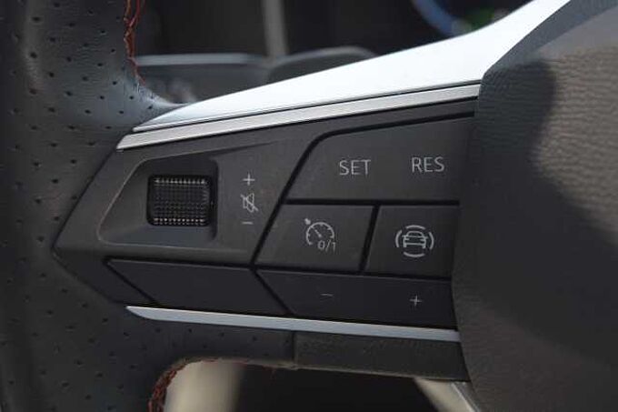 SEAT Leon 1.4 e-HYBRID (204ps) FR DSG