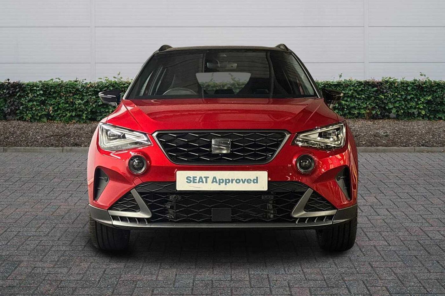 SEAT Arona 1.5 TSI 150 FR Black Edition 5dr DSG *Delivery Miles*