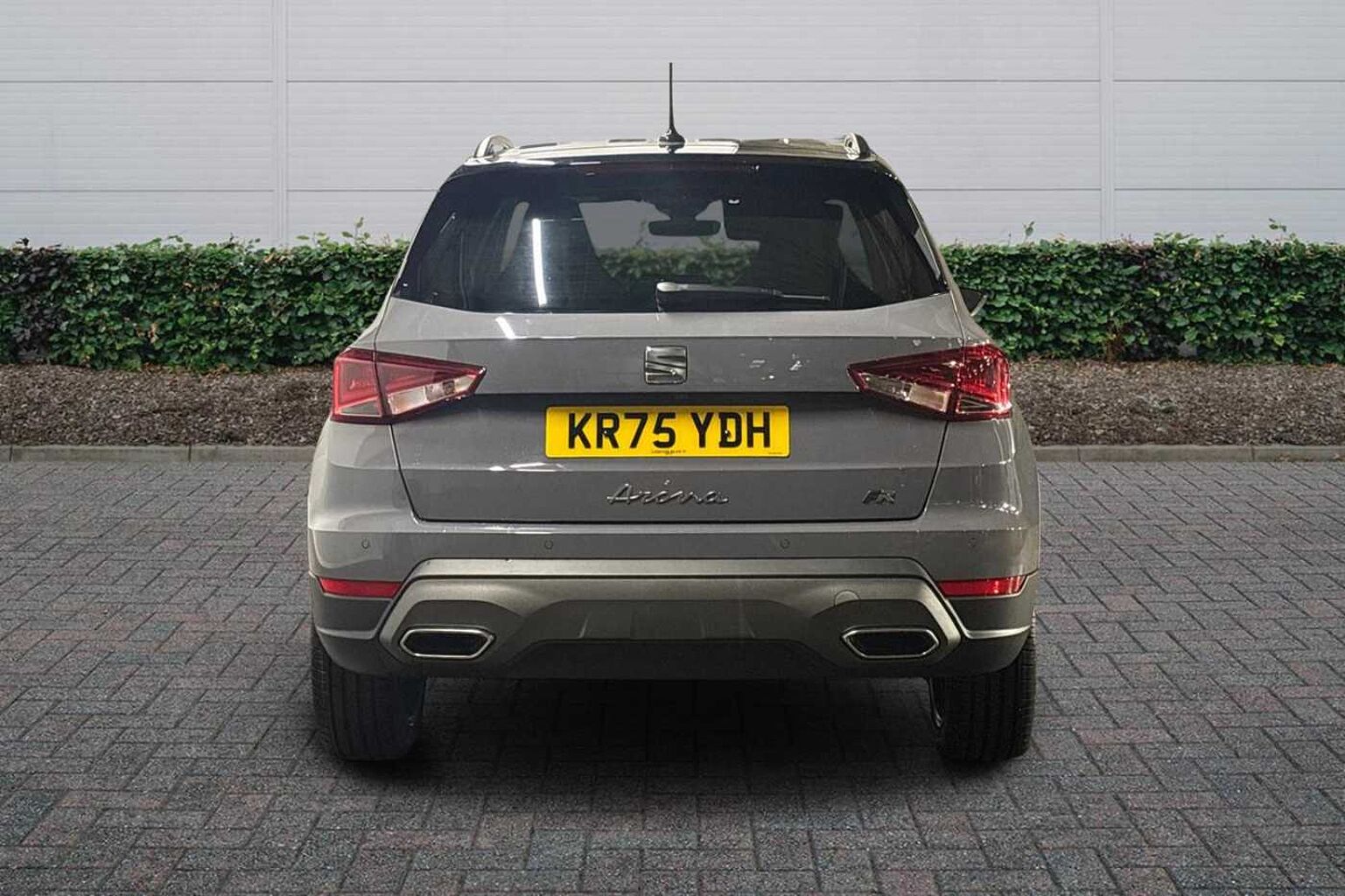 SEAT Arona 1.0 TSI 115 FR Black Edition 5dr DSG *Sparewheel* *Delivery Miles*