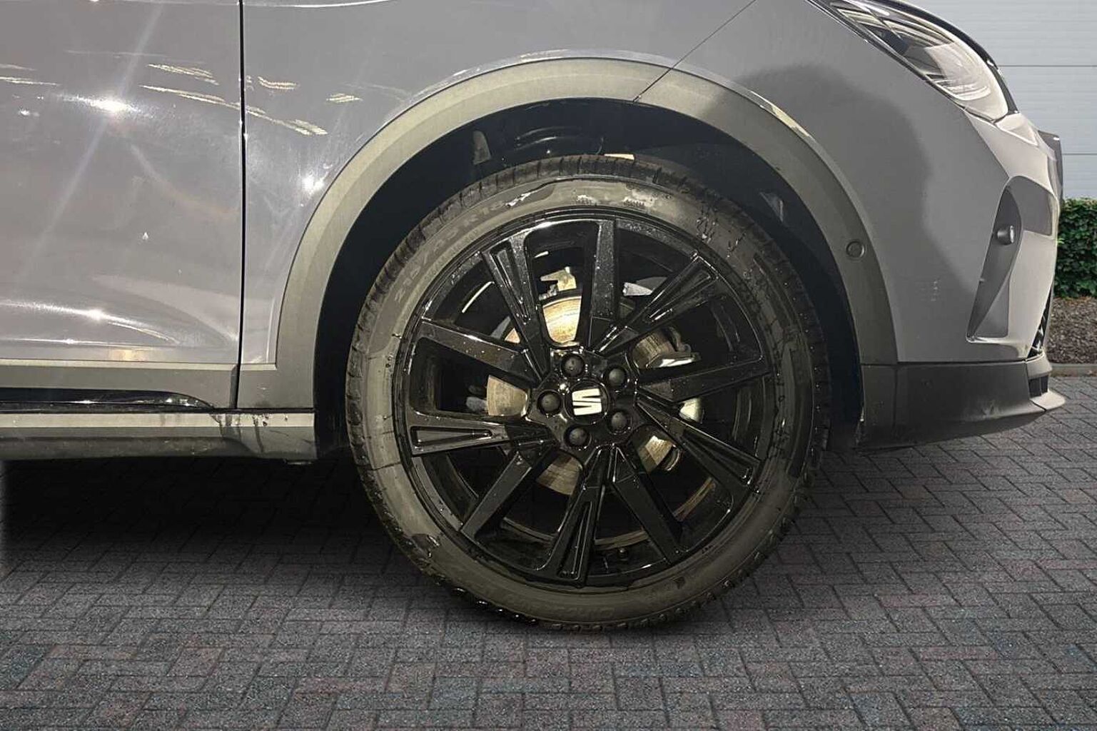 SEAT Arona 1.0 TSI 115 FR Black Edition 5dr DSG *Sparewheel* *Delivery Miles*